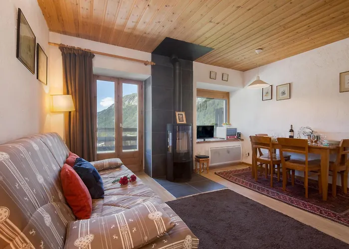 Igloo 3 In-ski Out - Happy *