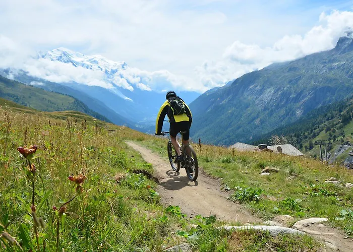 Igloo 3 In-ski Out - Happy