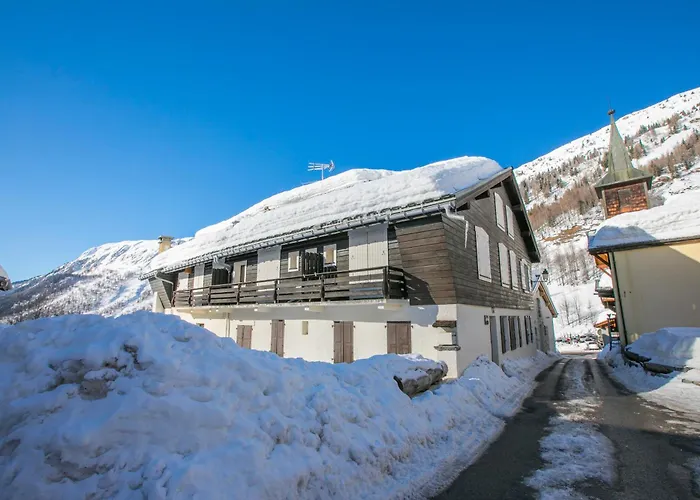 Igloo 3 In-ski Out - Happy